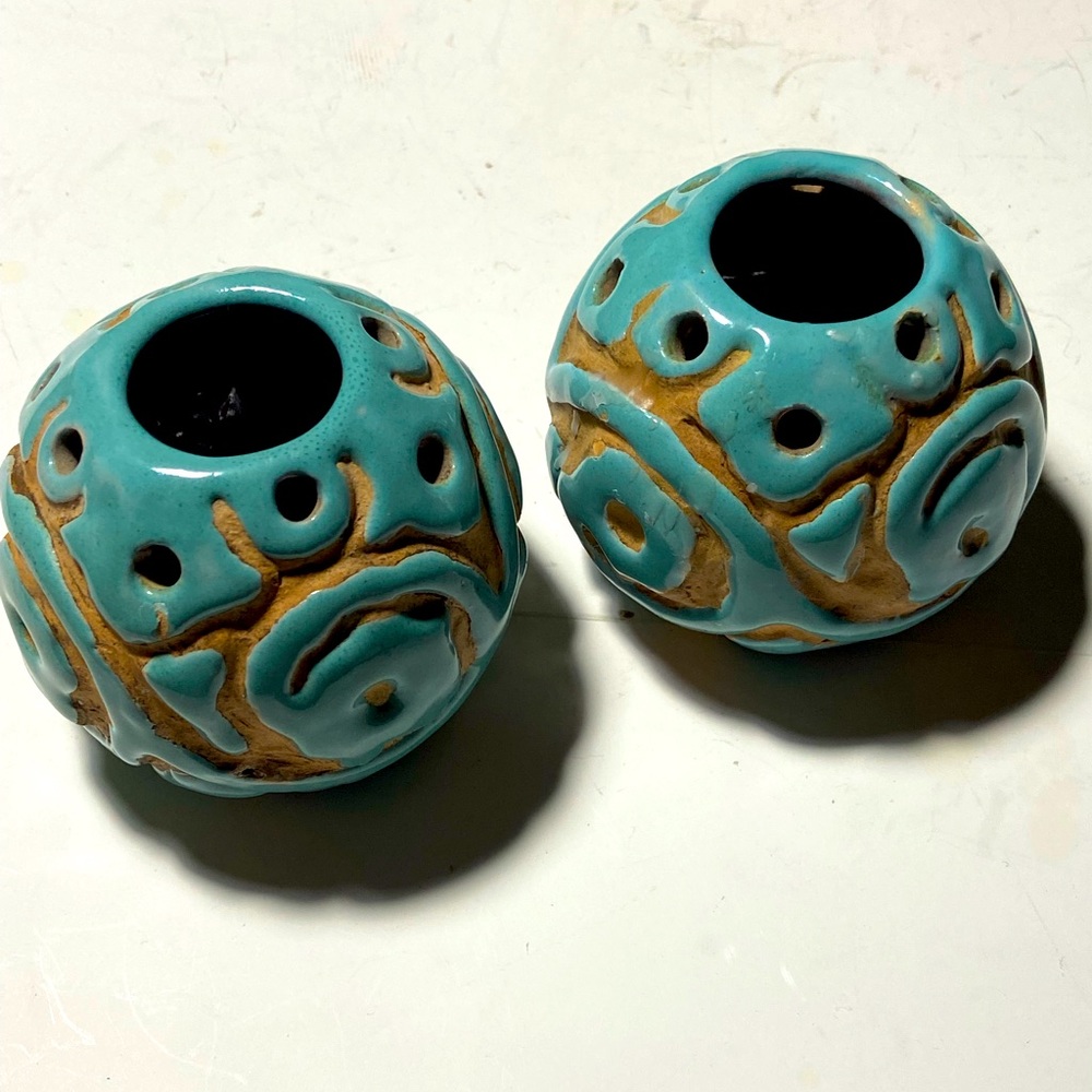 2 SGRAFFITO ITALIAN PV POTTERY FLOWER FROG MINI VASES ORBS MID CENTURY TURQUOISE